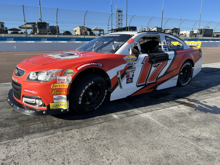 2022 - #17 Cook McGowan Racing - Scheme Haven